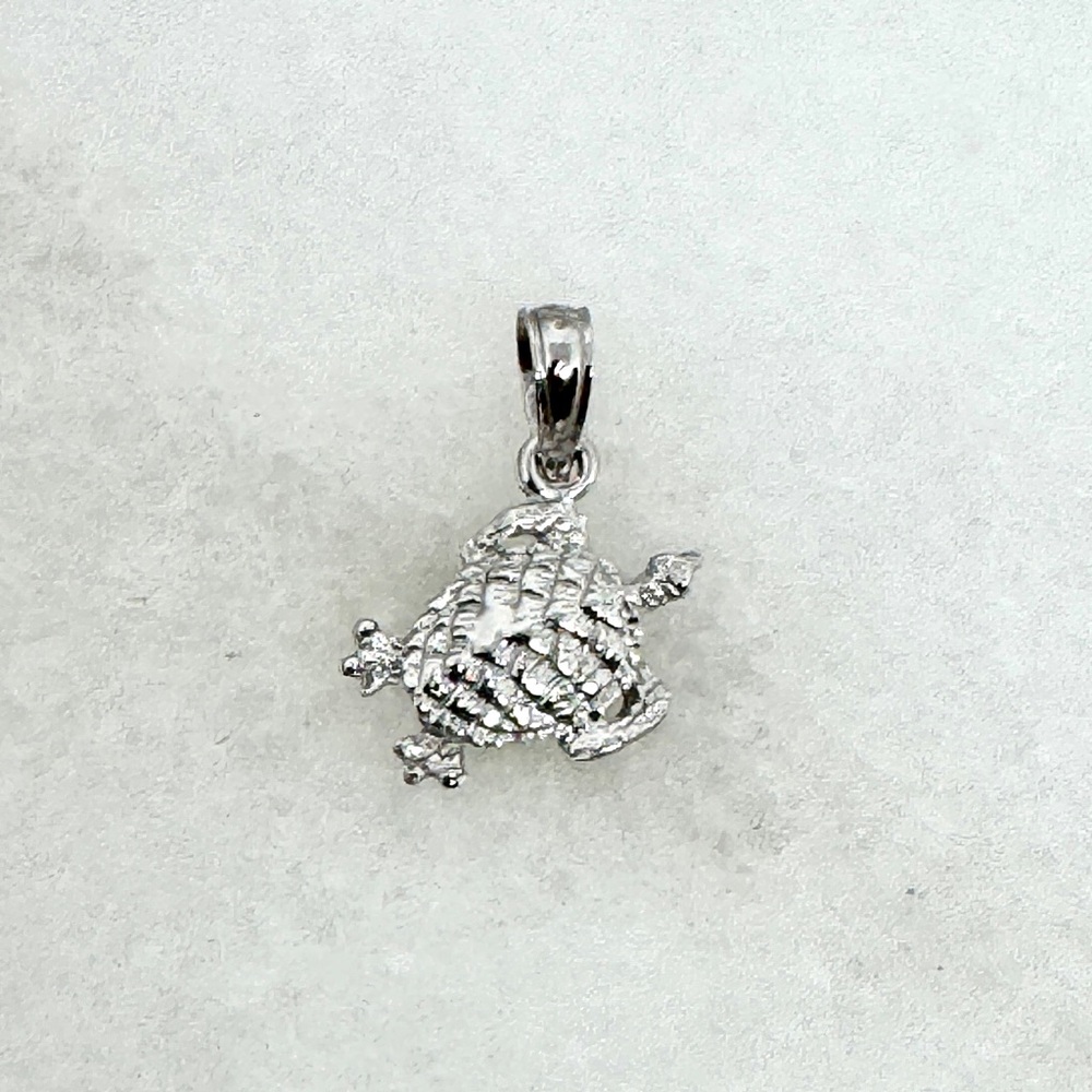 10K White Gold 16mm Turtle Charm Pendant .50g - New